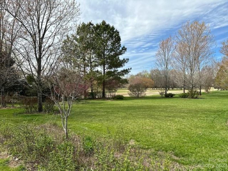 Property image 3 at 5507 Two Iron Drive, Matthews, NC 28104