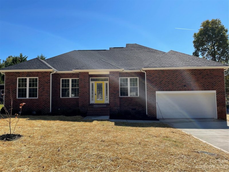 145 Ole Eastpointe Drive