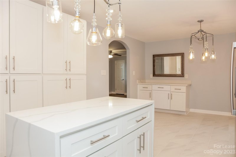 Property image 4 at 1501 Tyvola Road, Charlotte, NC 28210