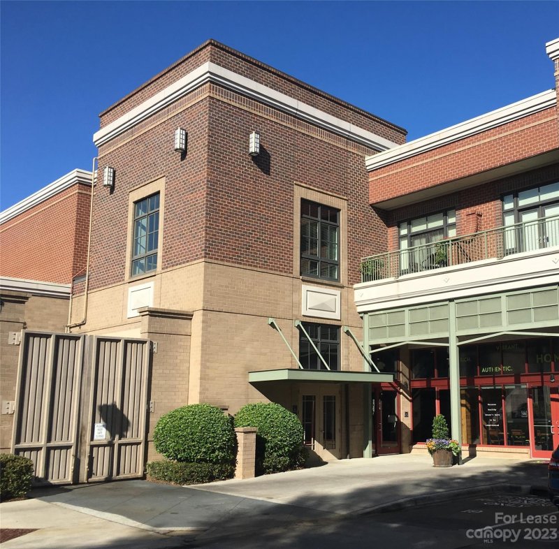 720 Governor Morrison Street