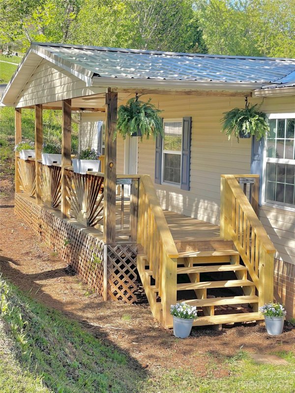 Property image 2 at 105 Short Meadow Drive, Candler, NC 28715