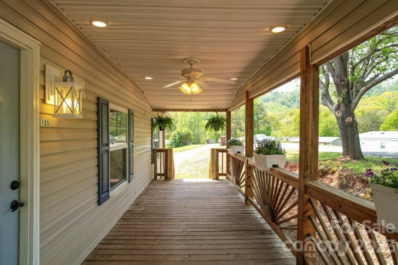 Property image 4 at 105 Short Meadow Drive, Candler, NC 28715