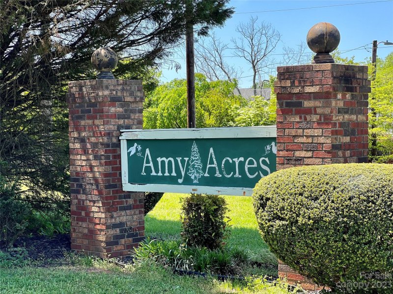 Property image 4 at 4601 Longbriar Drive, Gastonia, NC 28056