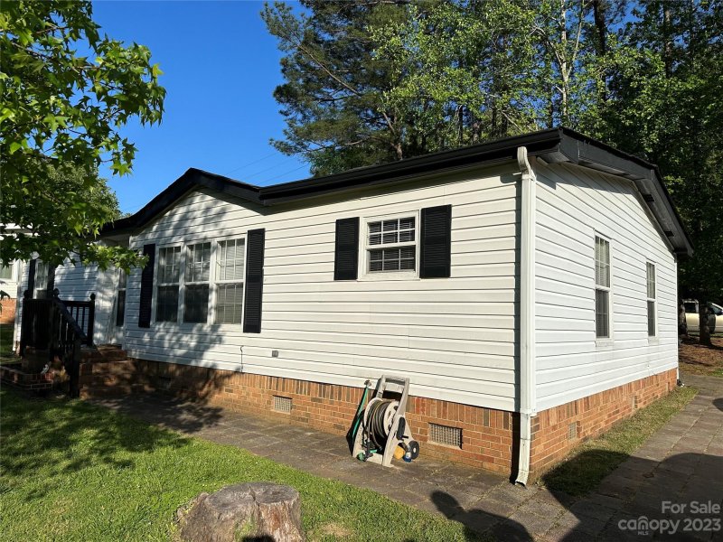 Property image 3 at 1086 Southwood Drive, Clover, SC 29710