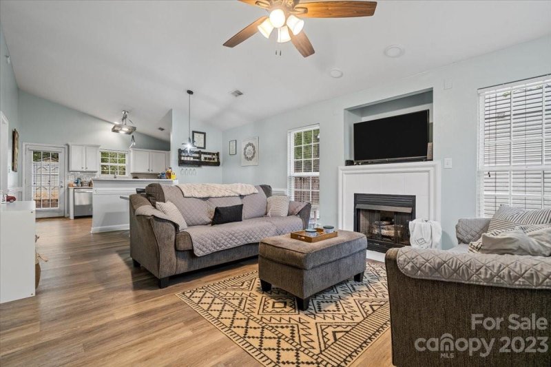 Property image 3 at 336 Pelling Drive, York, SC 29745