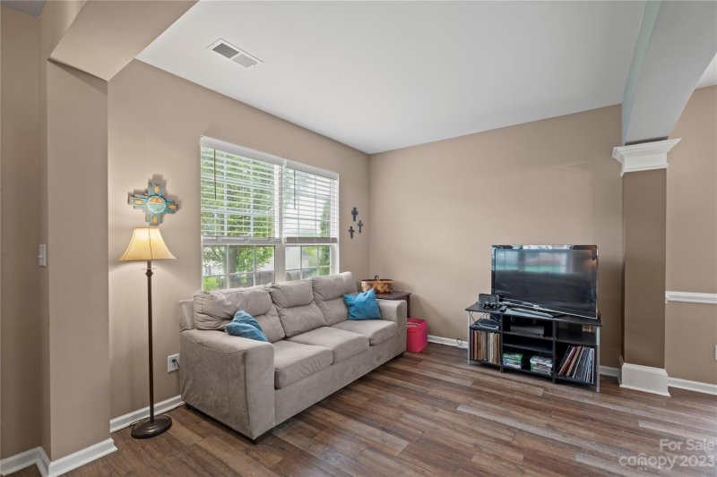 Property image 3 at 5930 Barefoot Lane, Concord, NC 28025