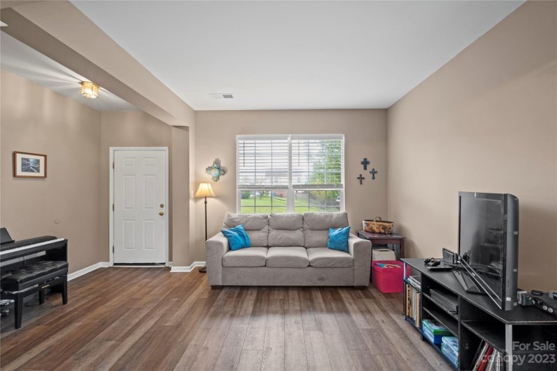 Property image 4 at 5930 Barefoot Lane, Concord, NC 28025