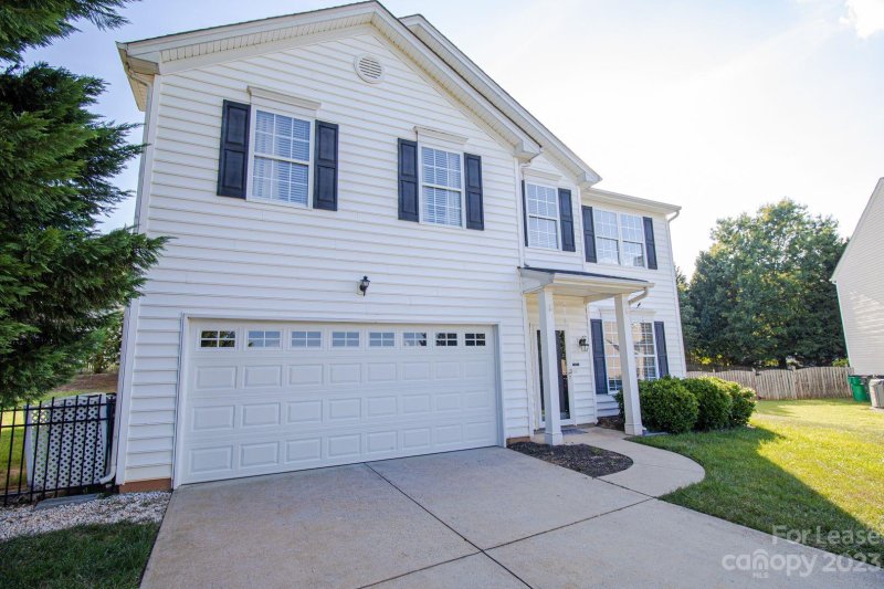 Property image 2 at 3832 Staunton Road, Matthews, NC 28105