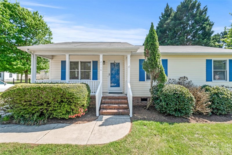 Property image 3 at 2114 Palm Lane, Belmont, NC 28012