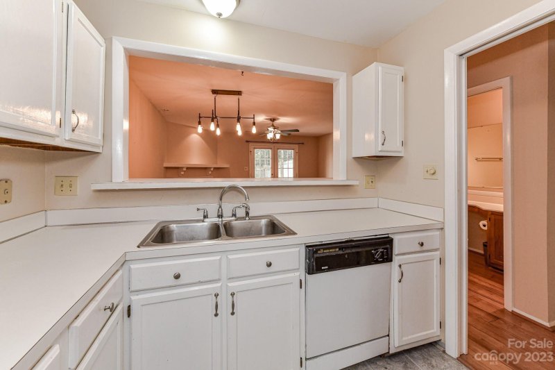 Property image 5 at 9112 Nolley Court, Charlotte, NC 28270