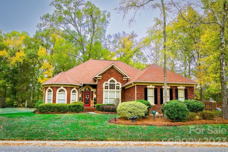 4009 Morris Burn Drive