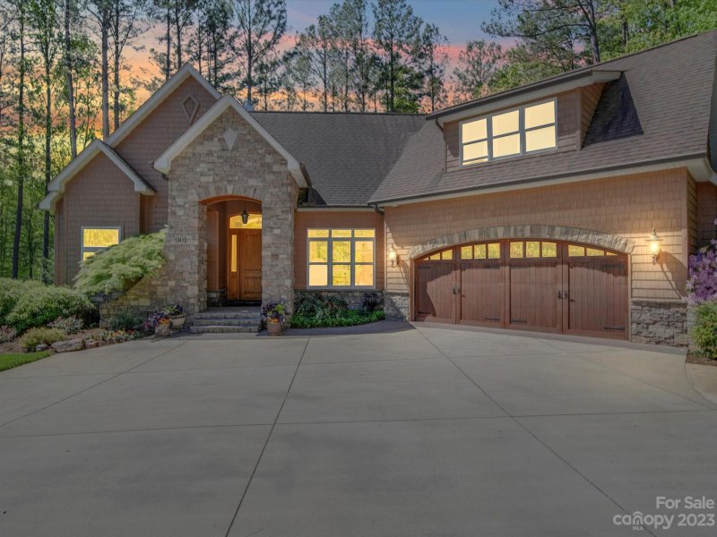 Property image 3 at 901 Sunset Pointe Drive, Salisbury, NC 28146