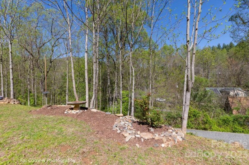 Property image 5 at 98 Country Creek Drive, Sylva, NC 28779