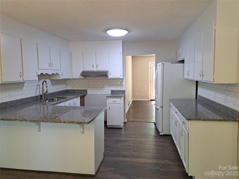 Property image 3 at 1282 Canseco Lane, Hickory, NC 28602