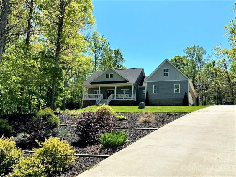 Property image 2 at 6159 Falls Ridge Trail, Sherrills Ford, NC 28673