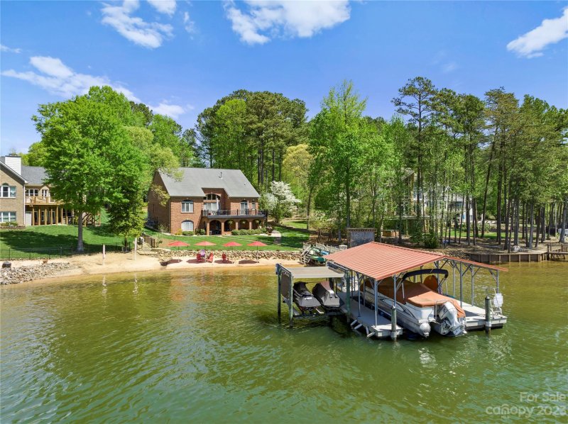 Property image 4 at 175 Eagle Chase Lane, Troutman, NC 28166