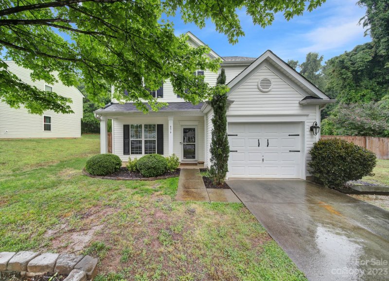 676 Victory Gallop Avenue