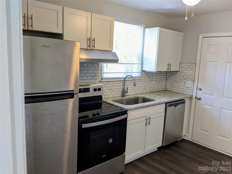 Property image 5 at 2127 Finchley Drive, Charlotte, NC 28215