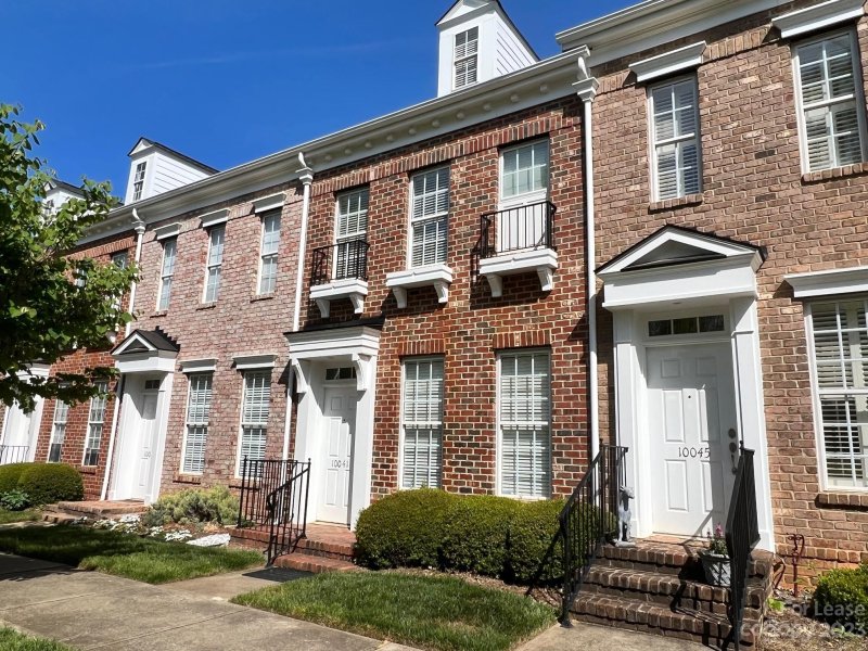 Property image 2 at 10041 Ansonborough Square, Huntersville, NC 28078