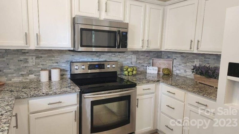 Property image 2 at 224 Long Creek Parkway, Charlotte, NC 28214