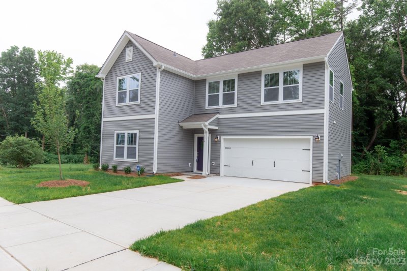 Property image 2 at 2826 Capitol Drive, Charlotte, NC 28208