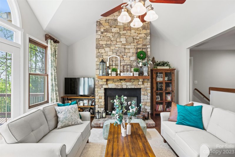 Property image 3 at 66 Horse Shoe Bay Drive, Mills River, NC 28759