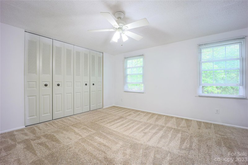 Property image 4 at 6700 Morganford Road, Charlotte, NC 28211