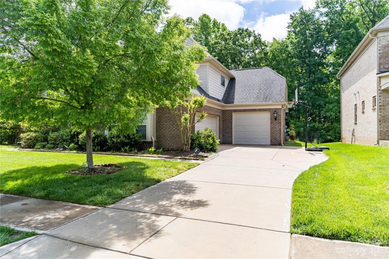 Property image 2 at 10600 Kristens Mare Drive, Charlotte, NC 28277