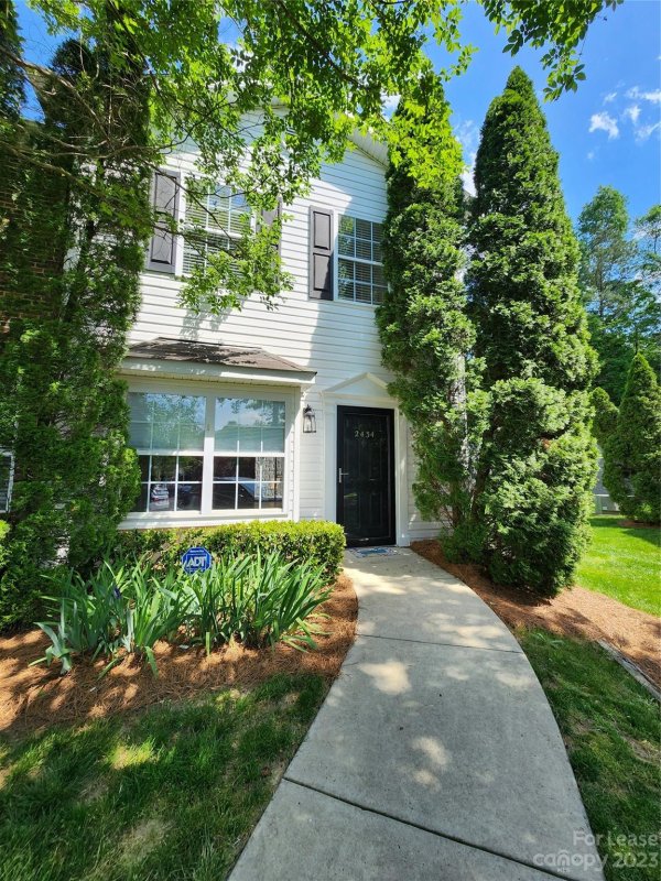 Property image 3 at 2434 Ryerson Court, Charlotte, NC 28213