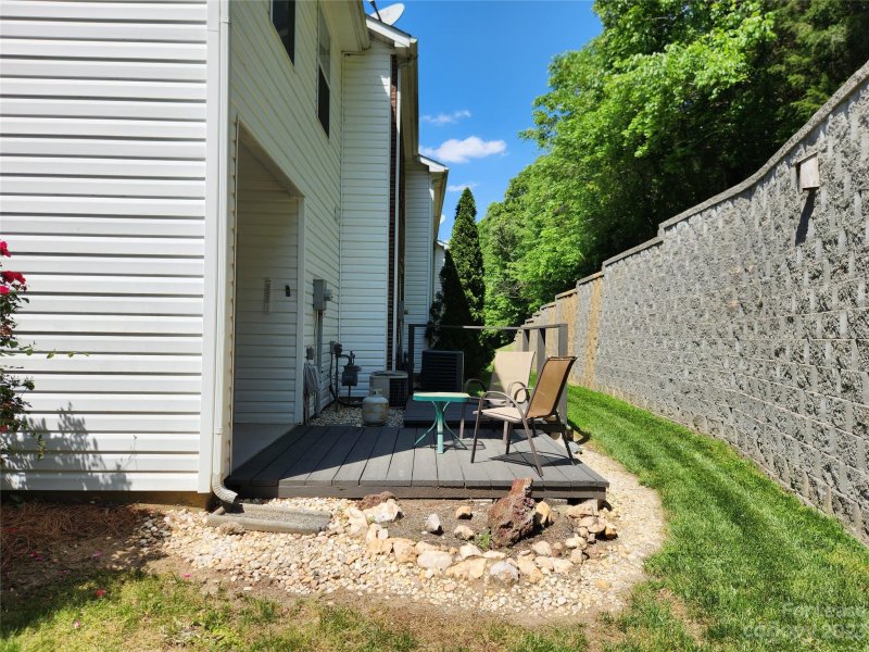 Property image 5 at 2434 Ryerson Court, Charlotte, NC 28213