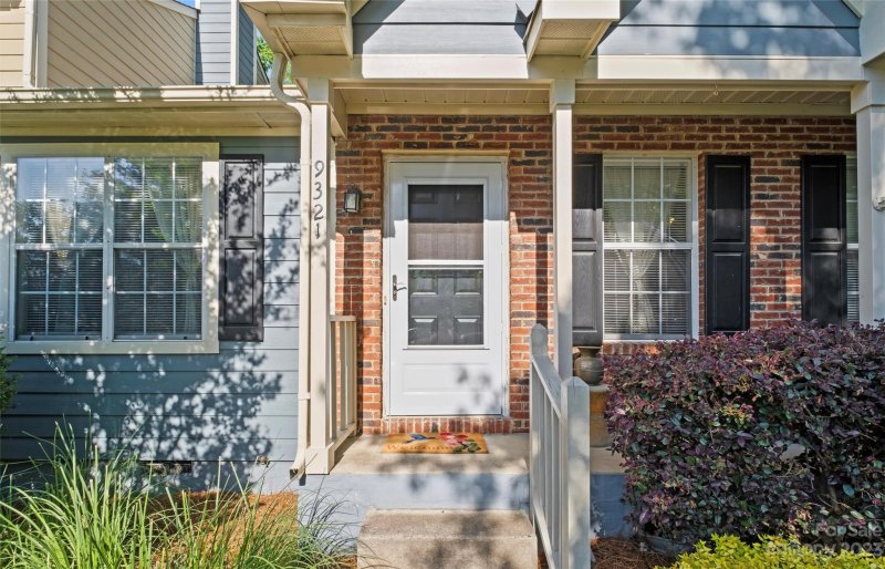 Property image 3 at 9321 Four Mile Creek Road, Charlotte, NC 28277