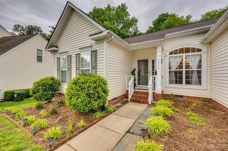Property image 2 at 4936 Summerside Drive, Lake Wylie, SC 29710