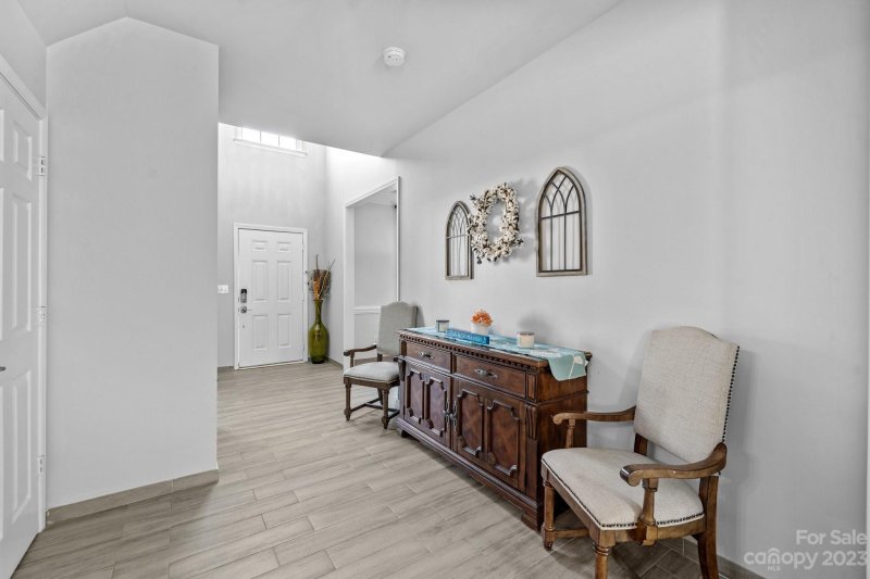 Property image 3 at 10834 Hellebore Road, Charlotte, NC 28213