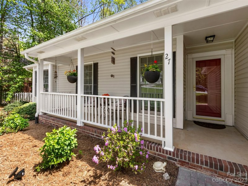 Property image 4 at 27 Southchase Drive, Fletcher, NC 28732