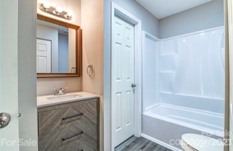 Property image 5 at 8179 Cedar Glen Drive, Charlotte, NC 28212