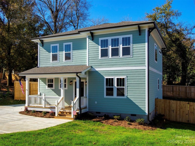 Property image 3 at 1826 Berryhill Road, Charlotte, NC 28208