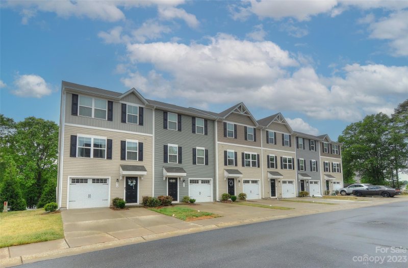 904 Taybyn Road