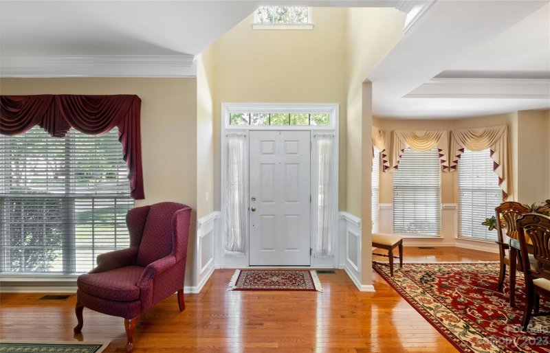 Property image 5 at 9222 Hickory Tree Lane, Charlotte, NC 28277