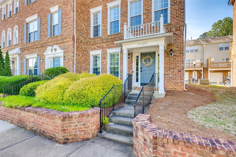 Property image 2 at 11123 Waxberry Drive, Charlotte, NC 28277