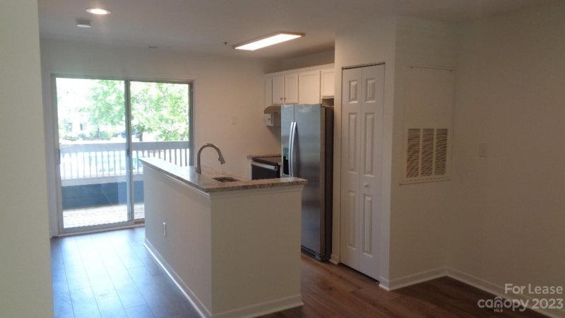 Property image 3 at 2210 Sumner Green Avenue, Charlotte, NC 28203