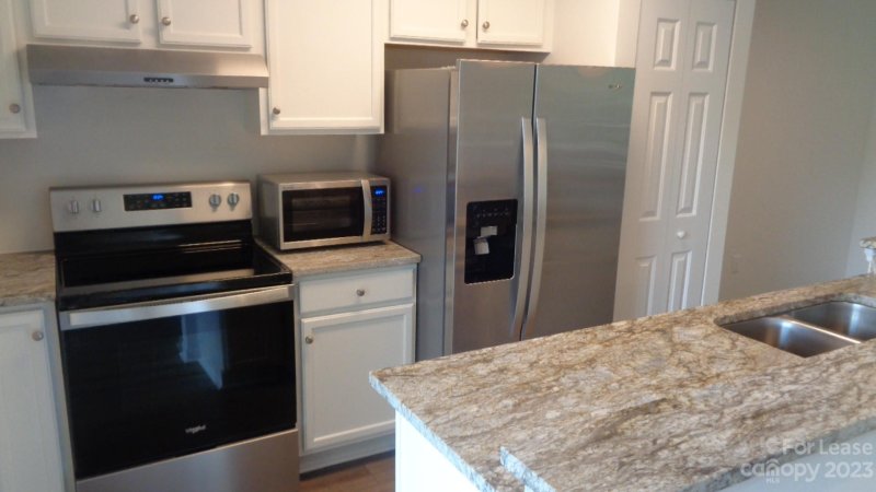 Property image 5 at 2210 Sumner Green Avenue, Charlotte, NC 28203