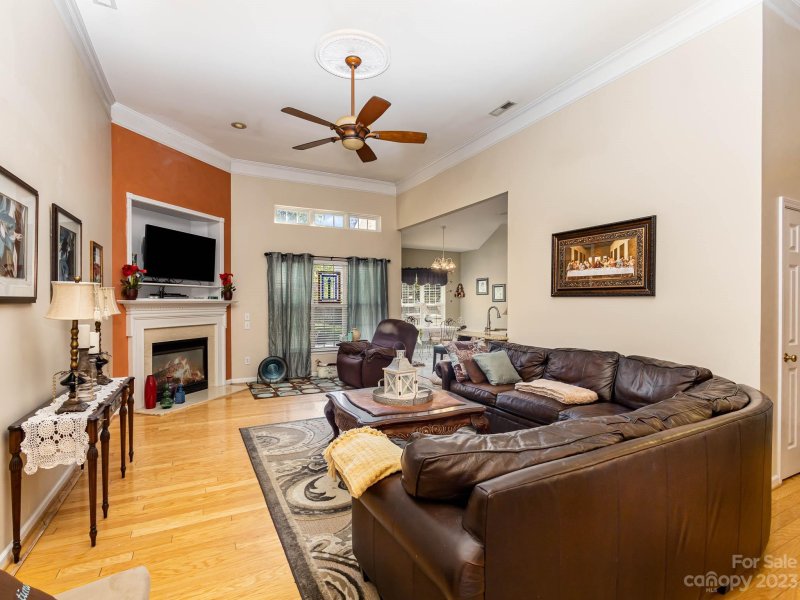 Property image 4 at 574 Surry Trace Circle, Concord, NC 28027