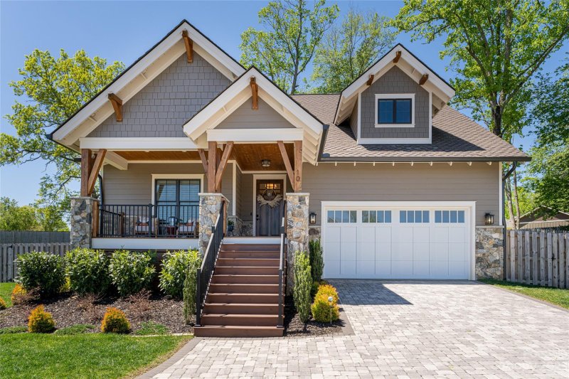 Property image 2 at 10 Starwood Valley Trail, Arden, NC 28704