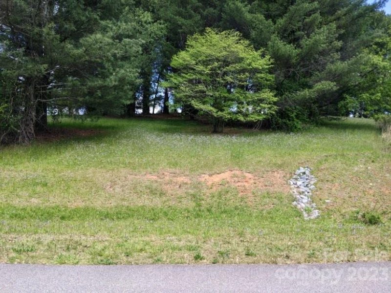 Property image 5 at 33 Dover Lane, Brevard, NC 28712