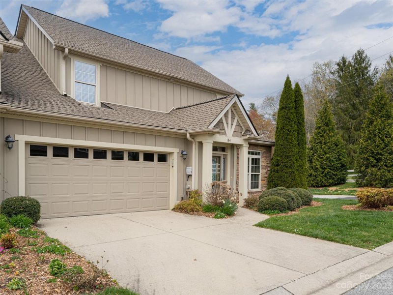 Property image 2 at 34 Burlington Lane, Fletcher, NC 28732