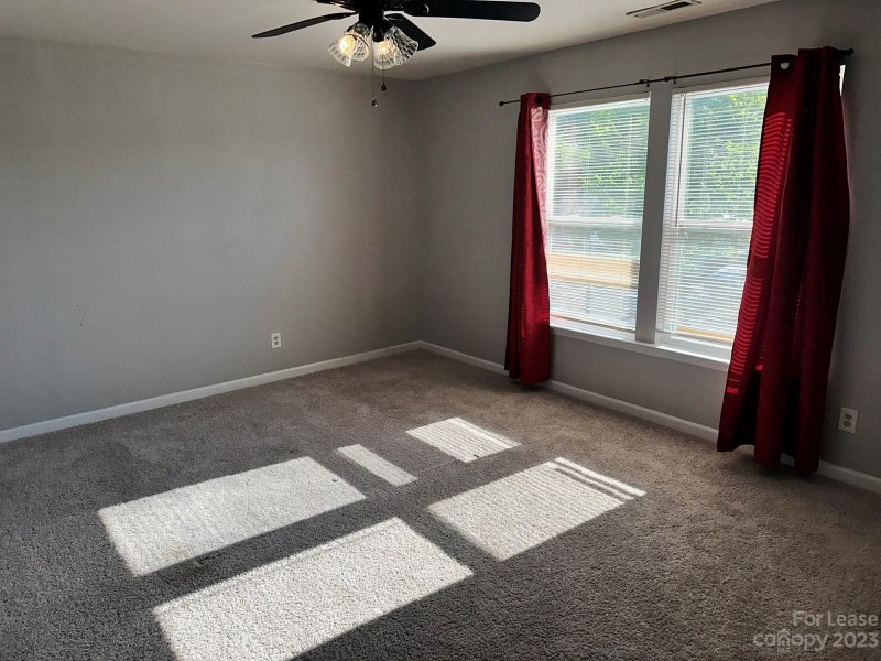 Property image 4 at 3042 Meadow Knoll Drive, Charlotte, NC 28269