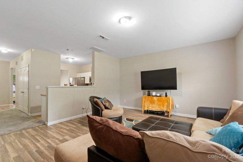 926 Corvus Court