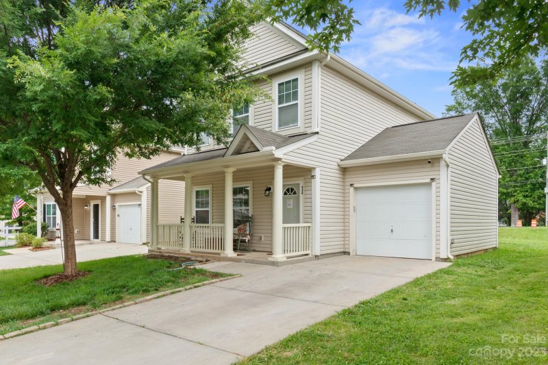 Property image 3 at 926 Corvus Court, Charlotte, NC 28216
