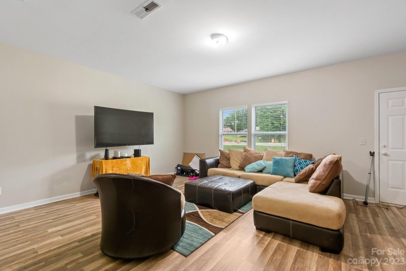 Property image 4 at 926 Corvus Court, Charlotte, NC 28216