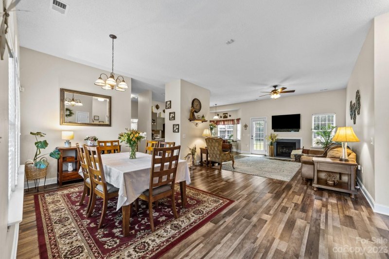 Property image 2 at 832 Murphy Hill Place, Charlotte, NC 28214